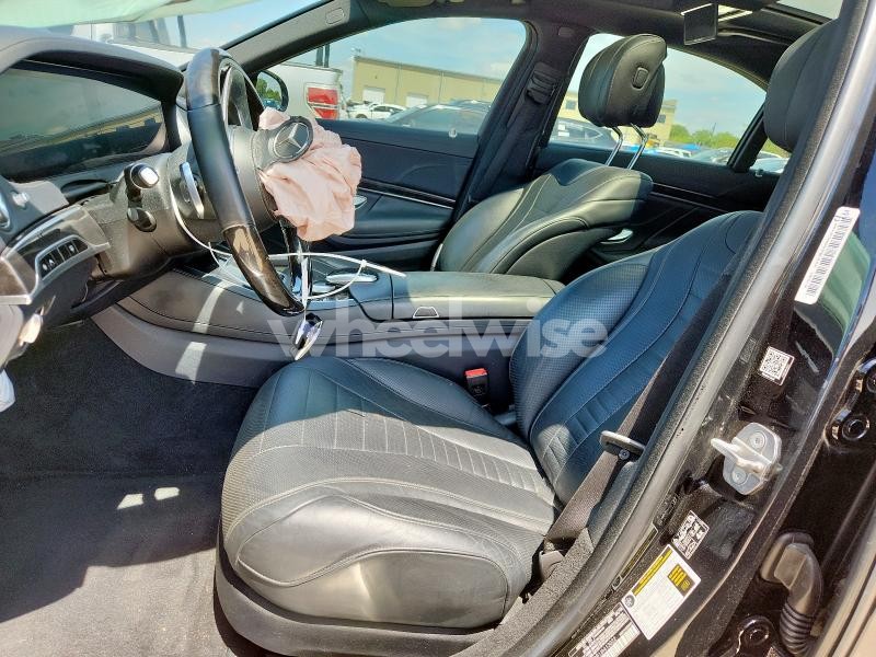 Photo 8 of 2018 MERCEDES-BENZ S 560 (VIN WDDUG8DB1JA413022)