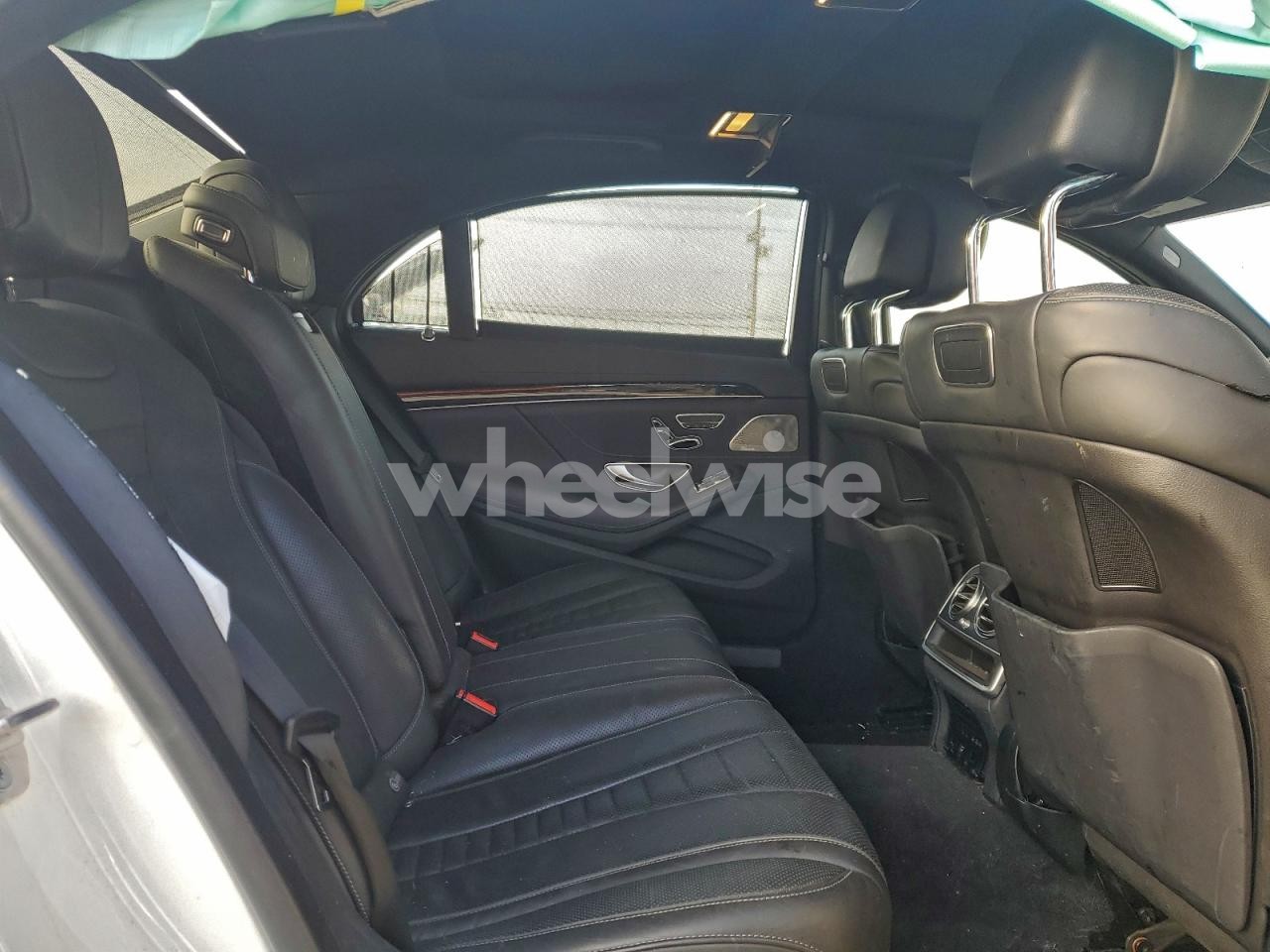 Photo 10 of 2018 MERCEDES-BENZ S 560 (VIN WDDUG8DB8JA409100)