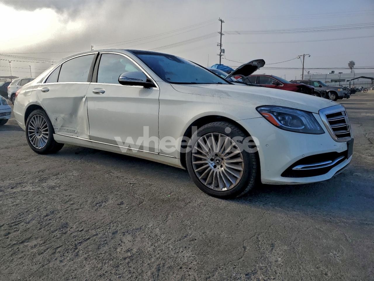 Photo 4 of 2018 MERCEDES-BENZ S 560 (VIN WDDUG8DB8JA409100)