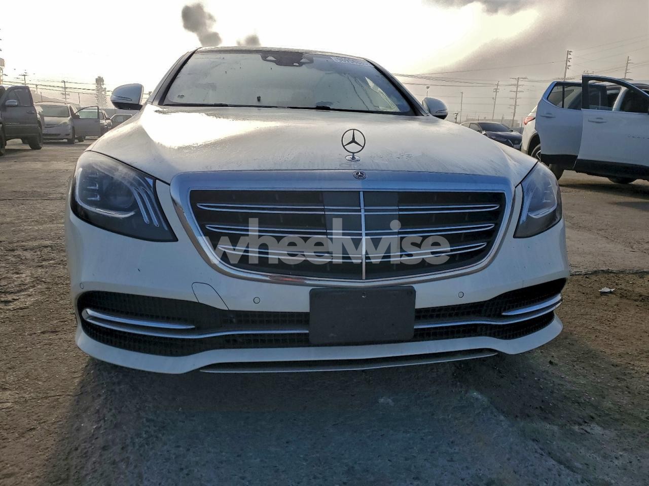 Photo 5 of 2018 MERCEDES-BENZ S 560 (VIN WDDUG8DB8JA409100)