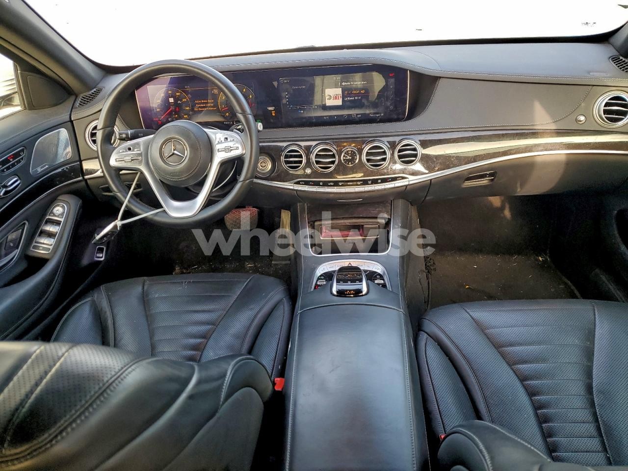 Photo 8 of 2018 MERCEDES-BENZ S 560 (VIN WDDUG8DB8JA409100)