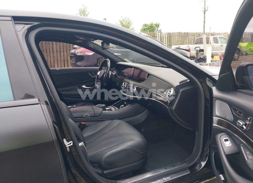 Photo 5 of 2014 Mercedes-benz S 550 4MATIC (VIN WDDUG8FB7EA035212)