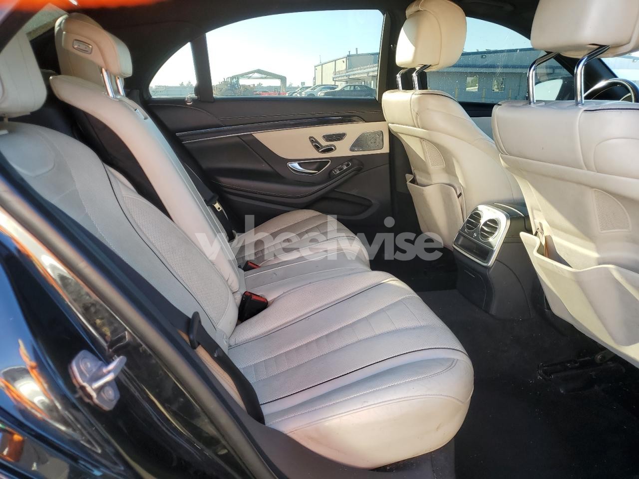 Photo 10 of 2018 MERCEDES-BENZ S 560 4MATIC (VIN WDDUG8GB6JA391594)