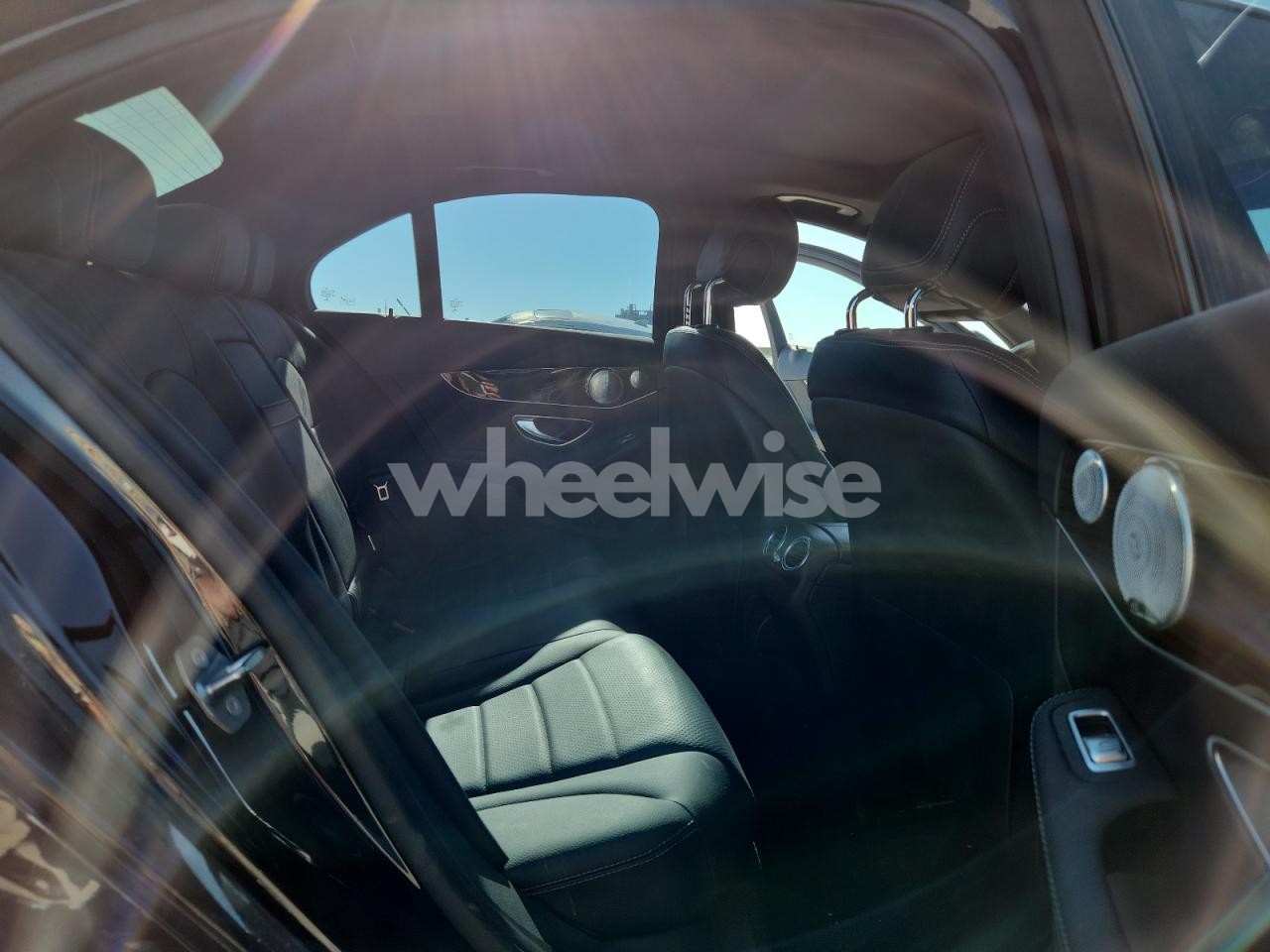 Photo 10 of 2018 MERCEDES-BENZ C 300 (VIN WDDWF4JB1JR394787)