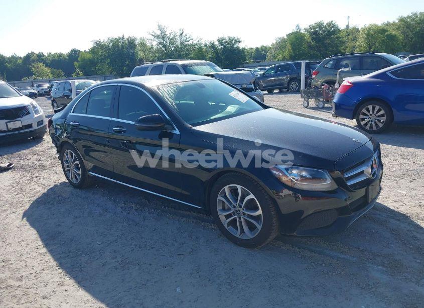 2018 Mercedes-benz C 300 (VIN WDDWF4JB2JR348319) main photo