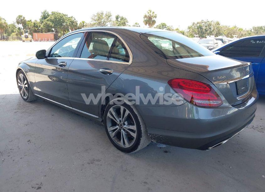 Photo 3 of 2018 Mercedes-benz C 300 (VIN WDDWF4JB2JR406610)