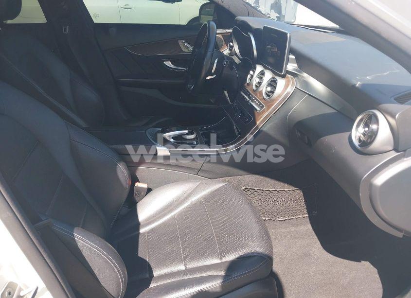 Photo 5 of 2018 Mercedes-benz C 300 (VIN WDDWF4JB4JR410772)