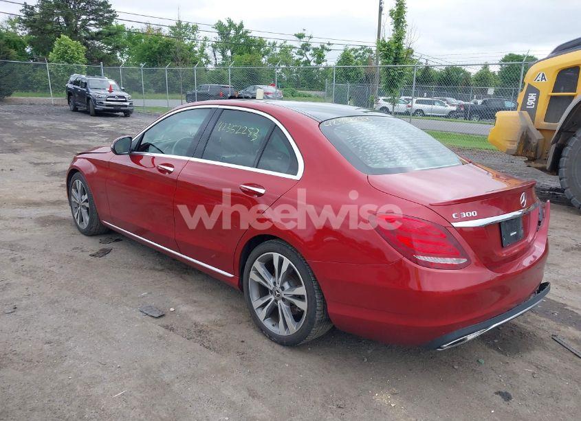 Photo 3 of 2018 Mercedes-benz C 300 (VIN WDDWF4JB5JR359167)