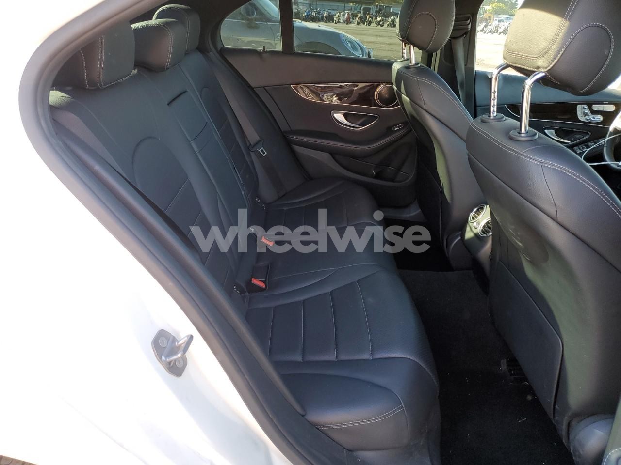 Photo 10 of 2018 MERCEDES-BENZ C 300 (VIN WDDWF4JB5JR413387)