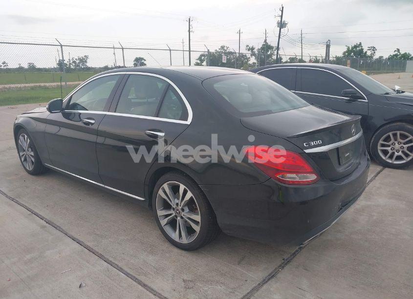Photo 3 of 2018 Mercedes-benz C 300 (VIN WDDWF4JB6JR332530)