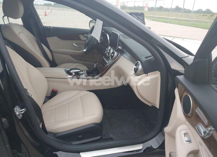 Photo 5 of 2018 Mercedes-benz C 300 (VIN WDDWF4JB6JR332530)