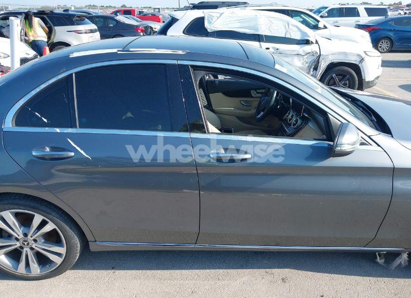 Photo 13 of 2018 Mercedes-benz C 300 (VIN WDDWF4JB7JR310553)