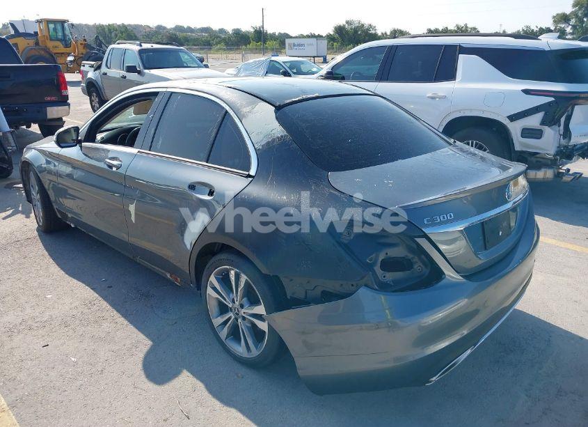 Photo 6 of 2018 Mercedes-benz C 300 (VIN WDDWF4JB7JR310553)