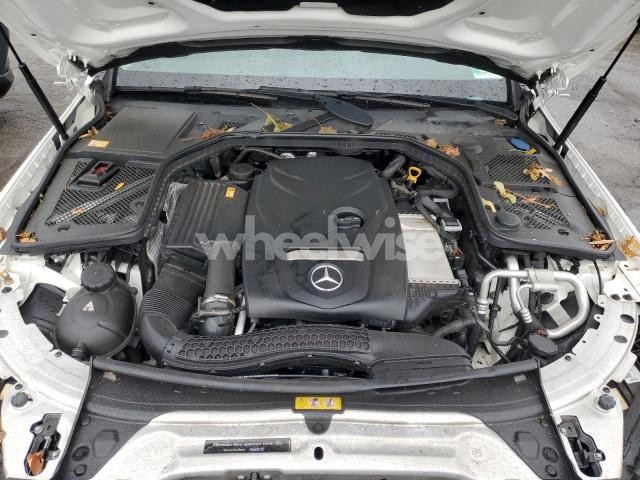2016 MERCEDES-BENZ C 300 4MATIC (VIN WDDWF4KB4GR105733) main photo