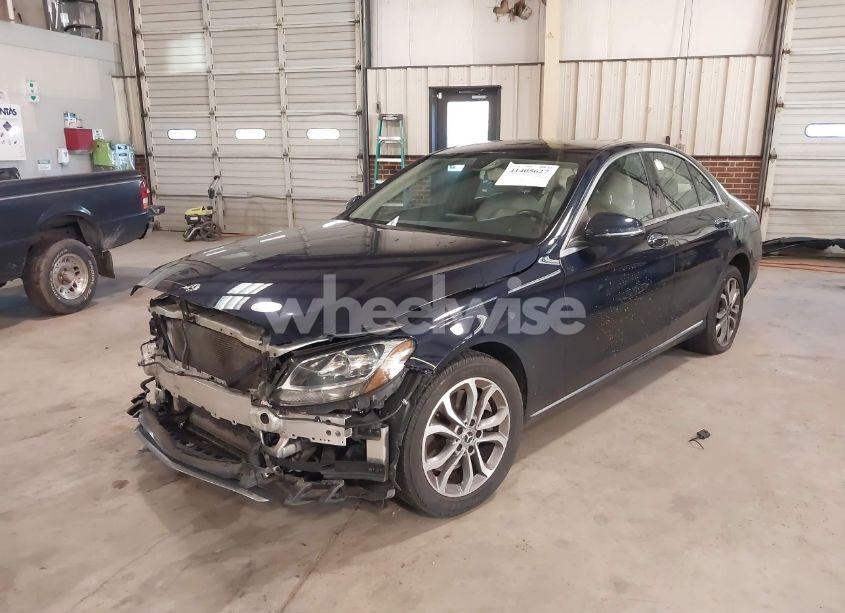 Photo 2 of 2018 Mercedes-benz C 300 4MATIC (VIN WDDWF4KB5JR418913)