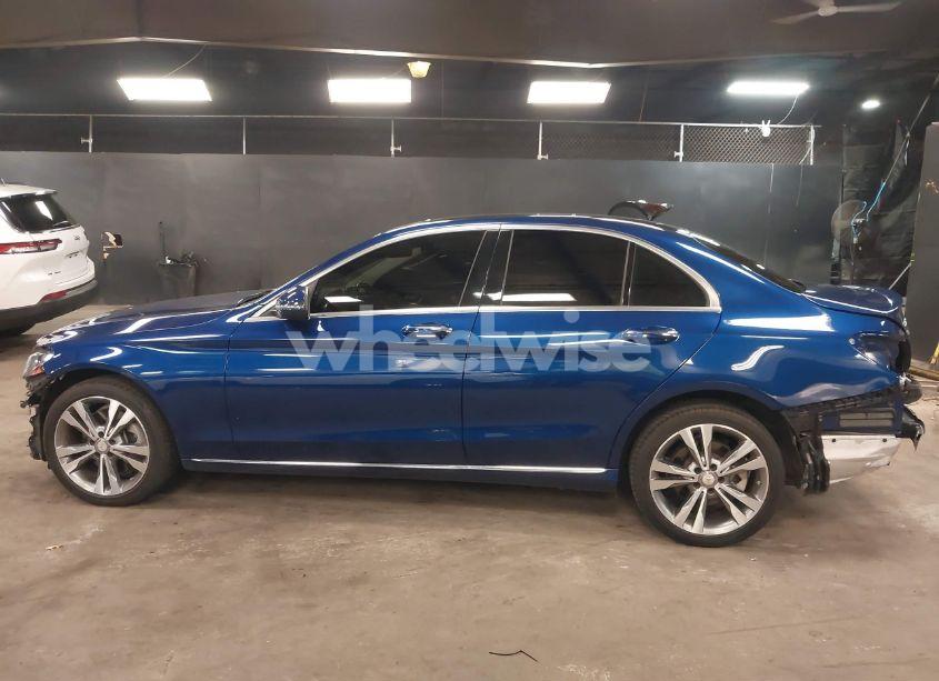 Photo 15 of 2017 Mercedes-benz C 300 4MATIC/LUXURY 4MATIC/SPORT 4MATIC (VIN WDDWF4KB8HR280827)