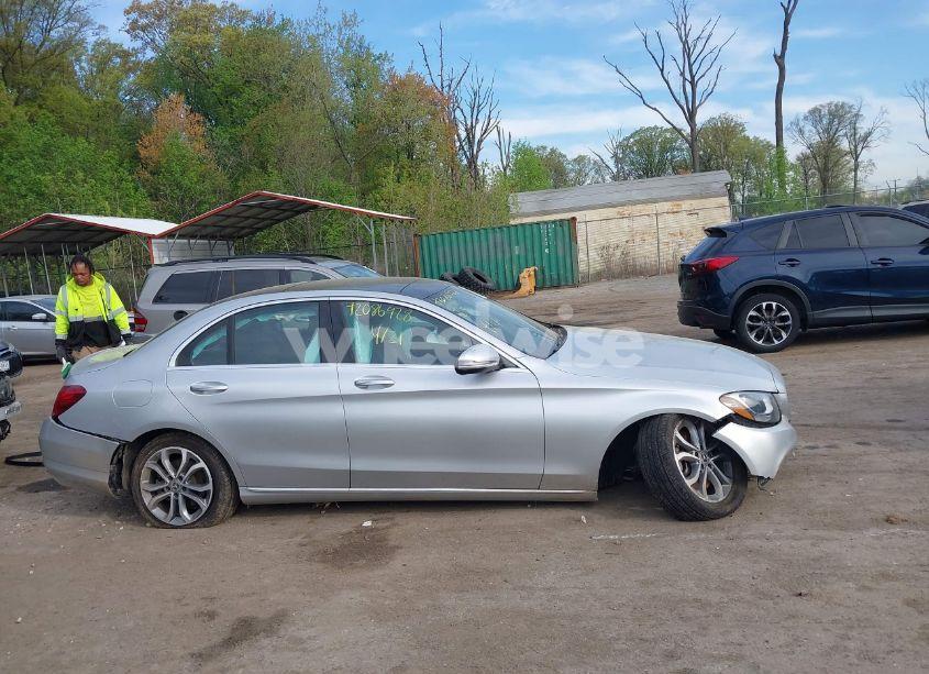 Photo 13 of 2018 Mercedes-benz C 300 4MATIC (VIN WDDWF4KBXJR335297)