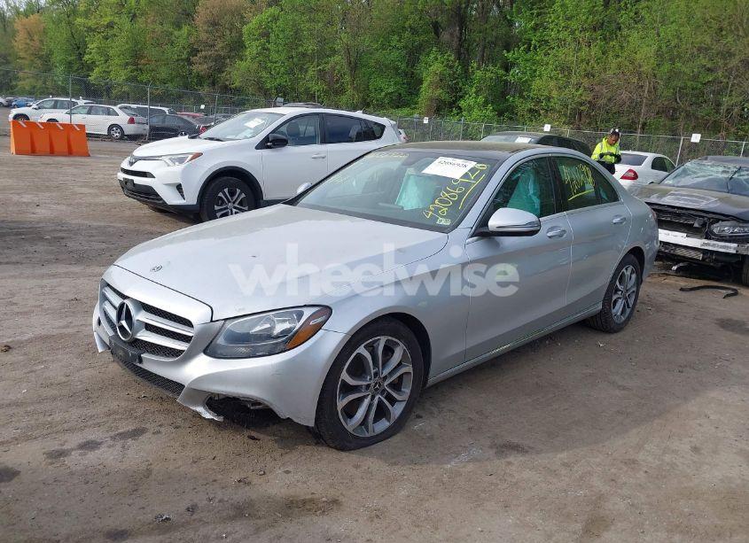 Photo 2 of 2018 Mercedes-benz C 300 4MATIC (VIN WDDWF4KBXJR335297)