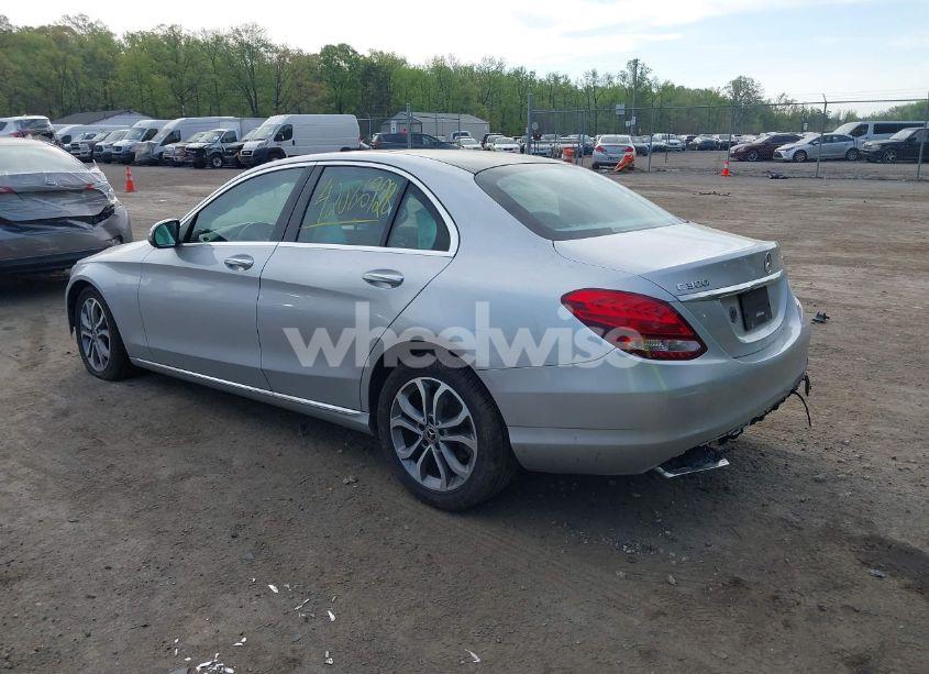 Photo 3 of 2018 Mercedes-benz C 300 4MATIC (VIN WDDWF4KBXJR335297)