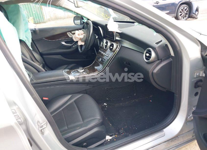 Photo 5 of 2018 Mercedes-benz C 300 4MATIC (VIN WDDWF4KBXJR335297)