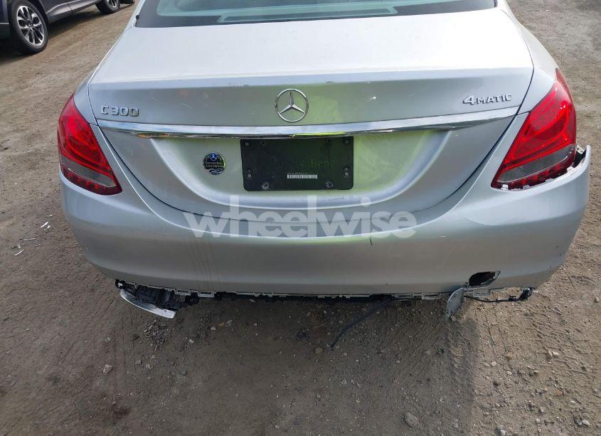 Photo 6 of 2018 Mercedes-benz C 300 4MATIC (VIN WDDWF4KBXJR335297)