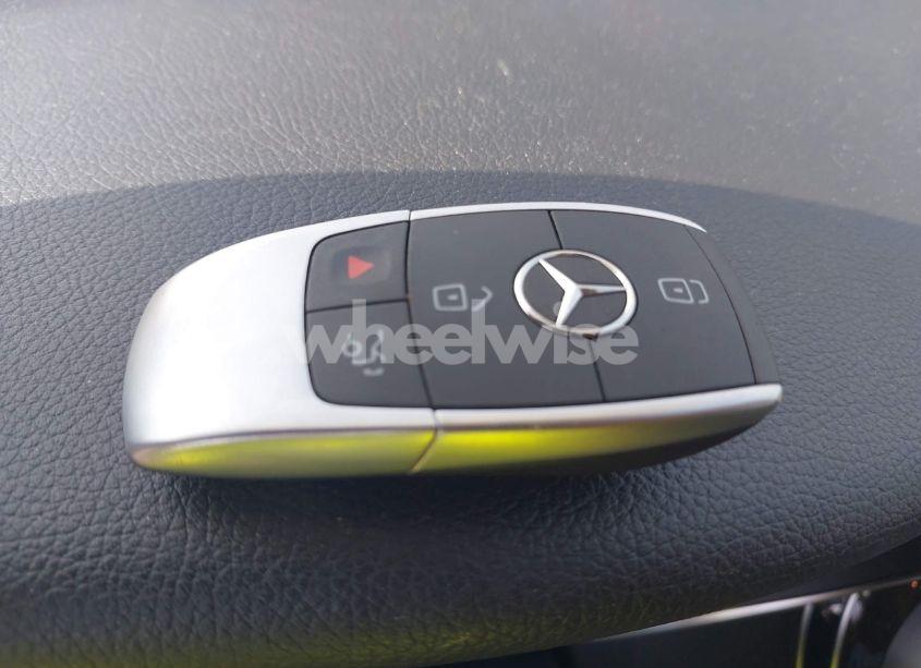 Photo 11 of 2020 Mercedes-benz C 300 (VIN WDDWF8DB0LR553935)