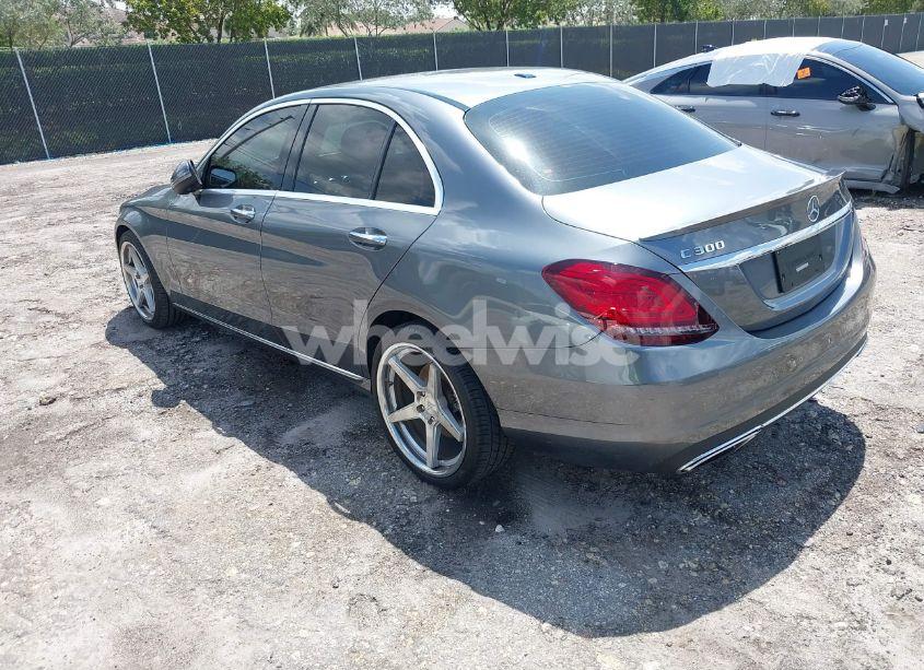 Photo 3 of 2019 Mercedes-benz C 300 (VIN WDDWF8DB9KR506000)