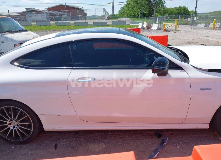Photo 13 of 2018 Mercedes-benz Amg C 43 4MATIC (VIN WDDWJ6EB8JF755552)