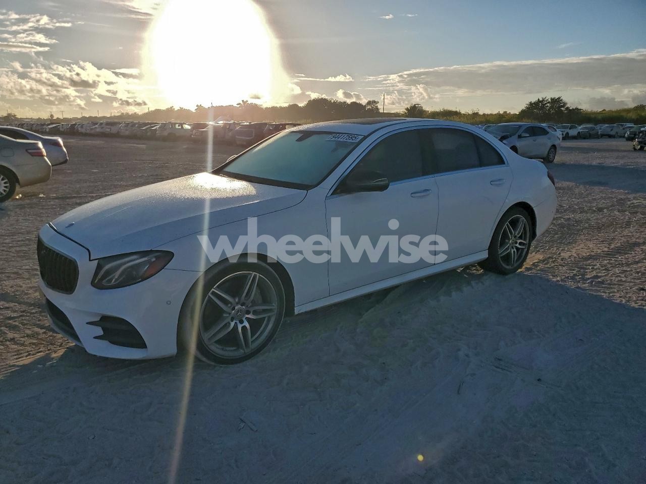 2017 MERCEDES-BENZ E 300 (VIN WDDZF4JB0HA084569) main photo