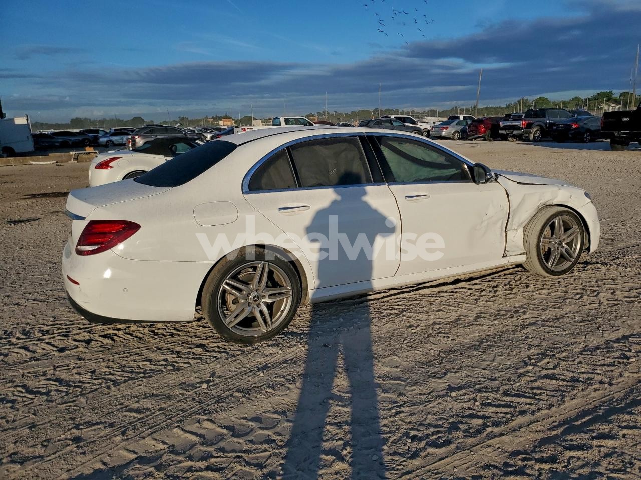 Photo 3 of 2017 MERCEDES-BENZ E 300 (VIN WDDZF4JB0HA084569)