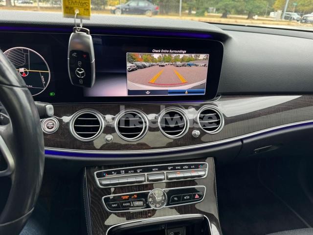 Photo 10 of 2019 MERCEDES-BENZ E 300 N/A (VIN WDDZF4JB0KA524443)