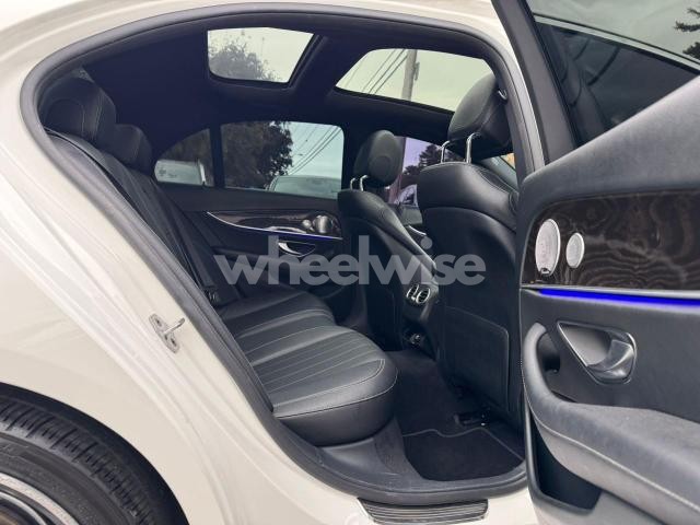 Photo 8 of 2019 MERCEDES-BENZ E 300 N/A (VIN WDDZF4JB0KA524443)