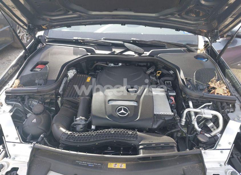 Photo 10 of 2019 Mercedes-benz E 300 (VIN WDDZF4JB6KA631755)