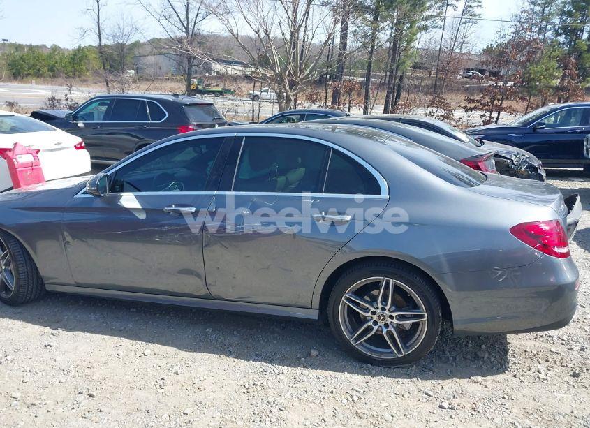 Photo 14 of 2019 Mercedes-benz E 300 (VIN WDDZF4JB6KA631755)