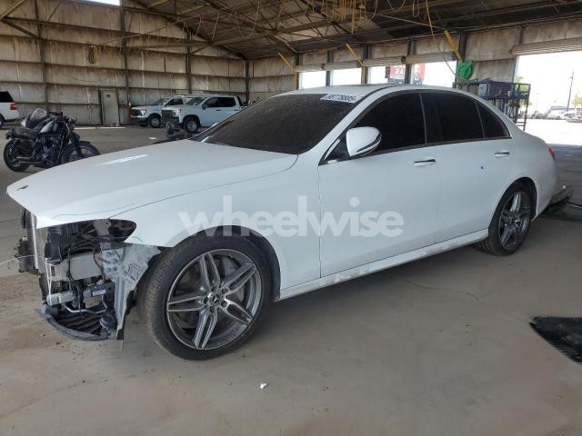 Photo 10 of 2019 MERCEDES-BENZ E 300 N/A (VIN WDDZF4JB9KA550460)