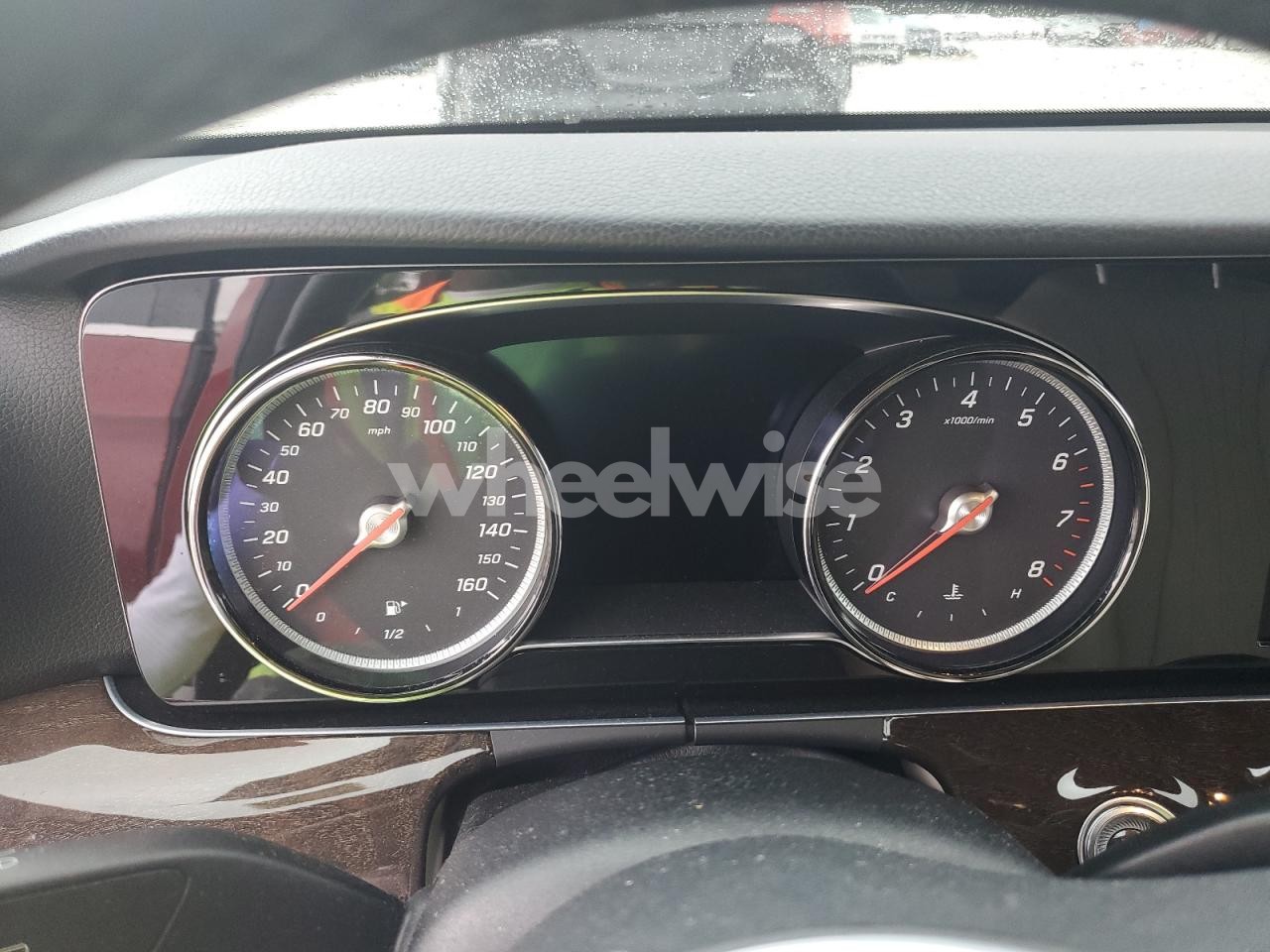 Photo 9 of 2019 MERCEDES-BENZ E 300 (VIN WDDZF4JB9KA606364)