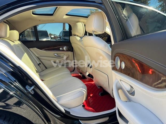 2017 MERCEDES-BENZ E 300 4MATIC (VIN WDDZF4KB4HA086940) main photo