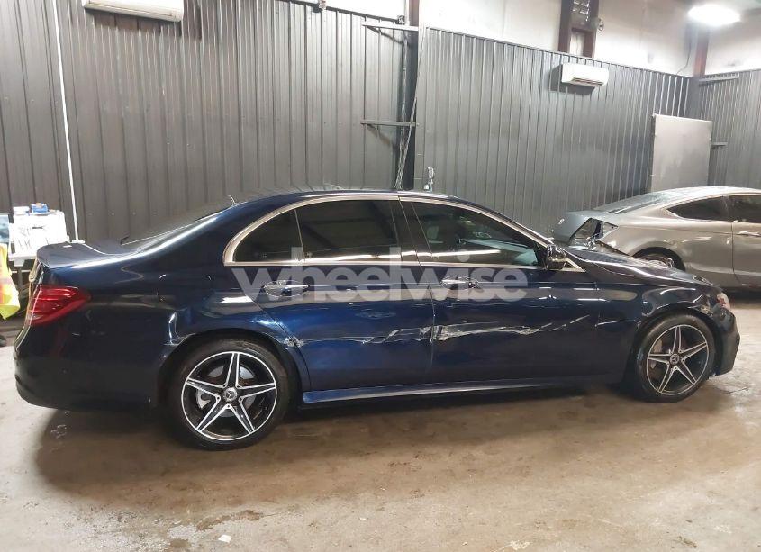 Photo 6 of 2019 Mercedes-benz E 300 4MATIC (VIN WDDZF4KB5KA563057)