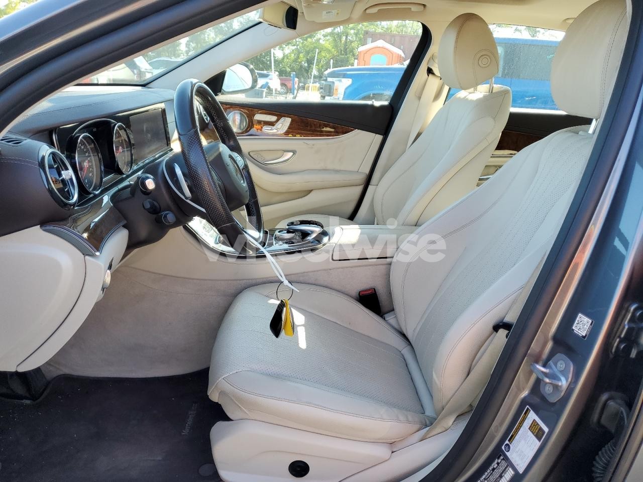 Photo 7 of 2017 MERCEDES-BENZ E 300 4MATIC (VIN WDDZF4KB6HA112390)
