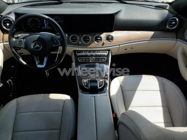 2017 MERCEDES-BENZ E 300 4MATIC (VIN WDDZF4KB7HA153286) main photo