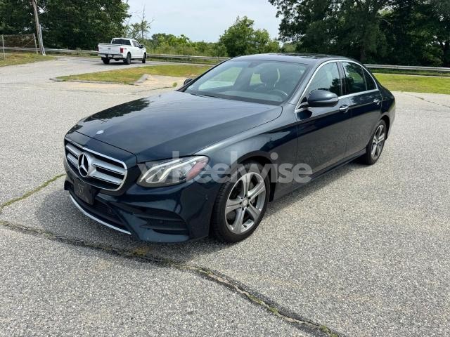 Photo 4 of 2017 MERCEDES-BENZ E 300 4MATIC (VIN WDDZF4KB8HA193103)