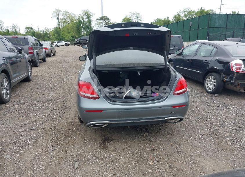 Photo 16 of 2019 Mercedes-benz E 300 4MATIC (VIN WDDZF4KB9KA575468)