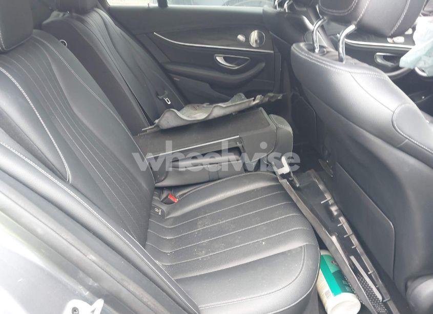 Photo 8 of 2019 Mercedes-benz E 300 4MATIC (VIN WDDZF4KB9KA575468)