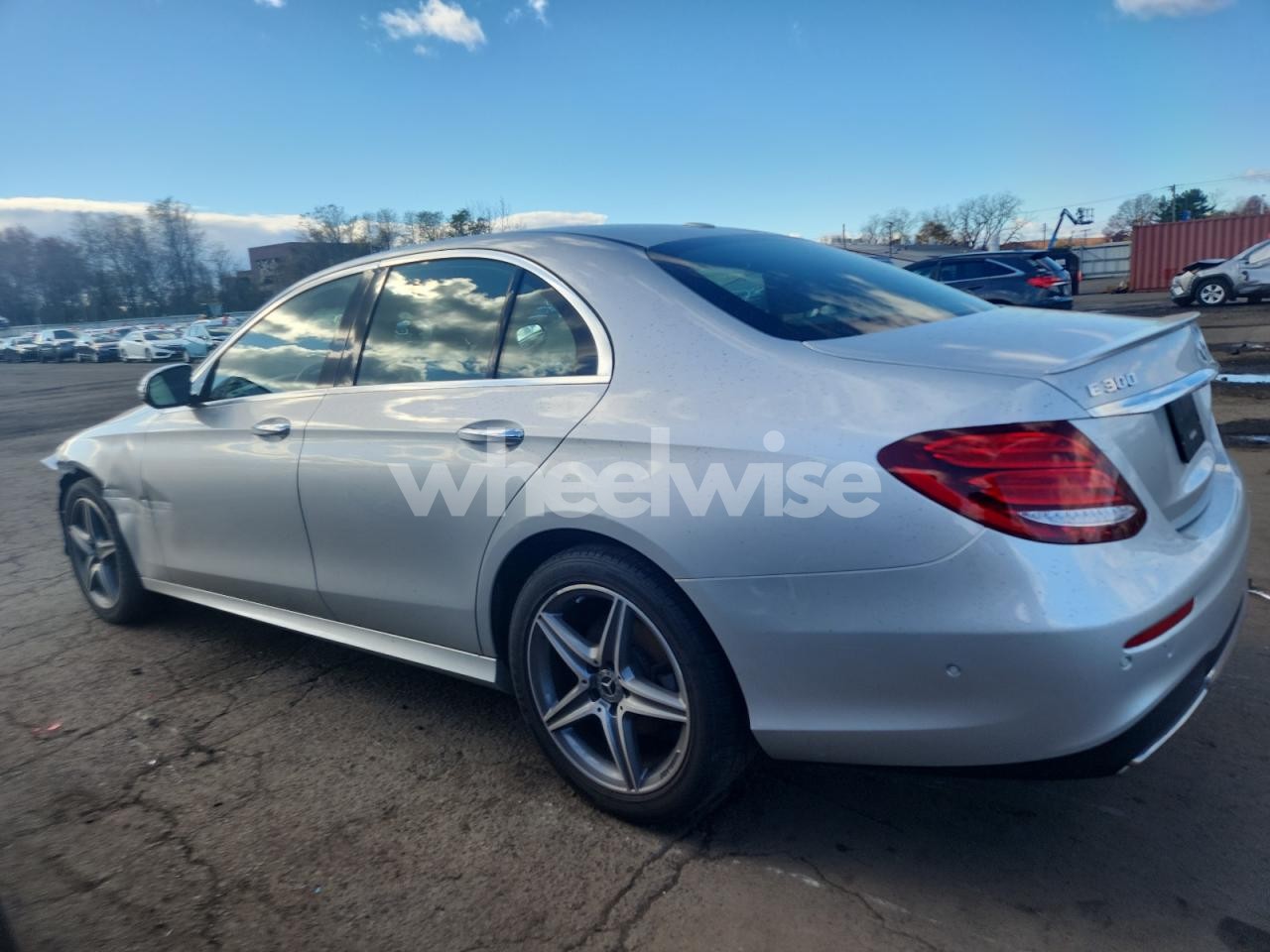 Photo 2 of 2019 MERCEDES-BENZ E 300 4MATIC (VIN WDDZF4KBXKA626637)