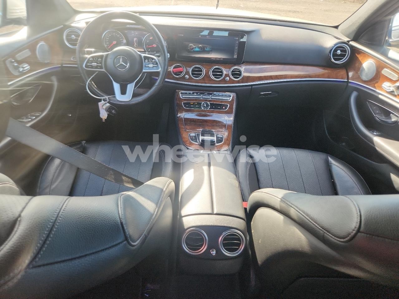 Photo 8 of 2019 MERCEDES-BENZ E 300 4MATIC (VIN WDDZF4KBXKA626637)