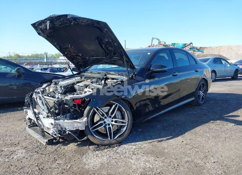 Photo 2 of 2019 Mercedes-benz Amg E 53 4MATIC (VIN WDDZF6BB0KA491129)