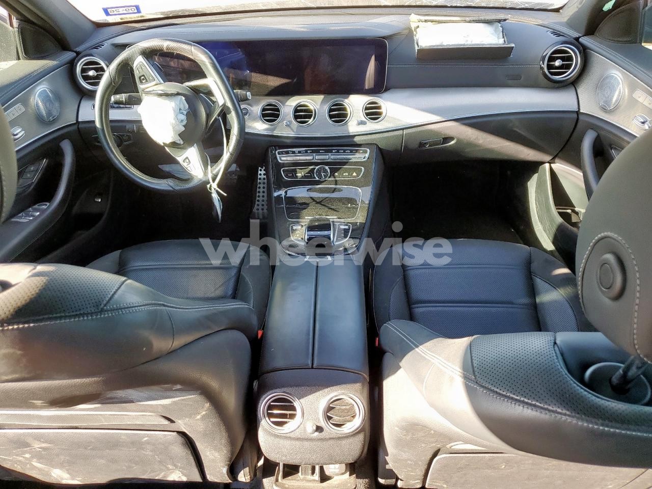 Photo 8 of 2018 MERCEDES-BENZ E 43 4MATIC AMG (VIN WDDZF6EB5JA389822)