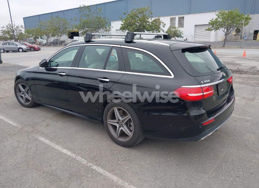 Photo 3 of 2019 Mercedes-benz E 450 4MATIC (VIN WDDZH6JB2KA583502)