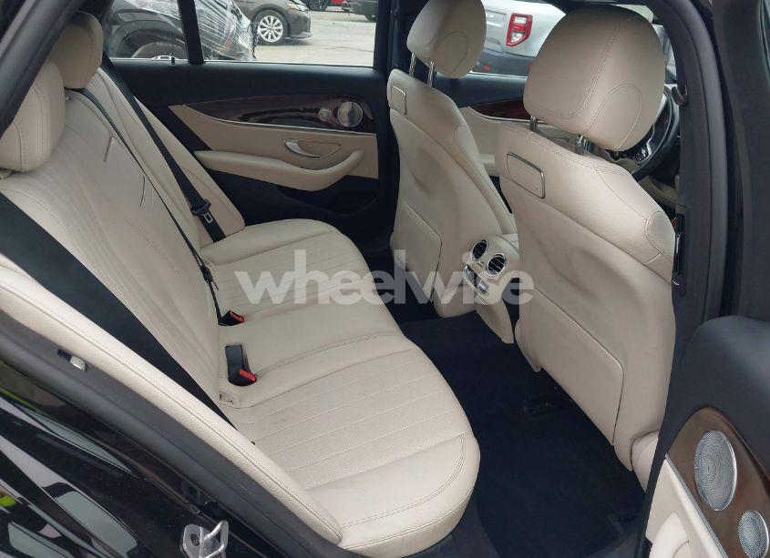 Photo 8 of 2019 Mercedes-benz E 450 4MATIC (VIN WDDZH6JB2KA583502)