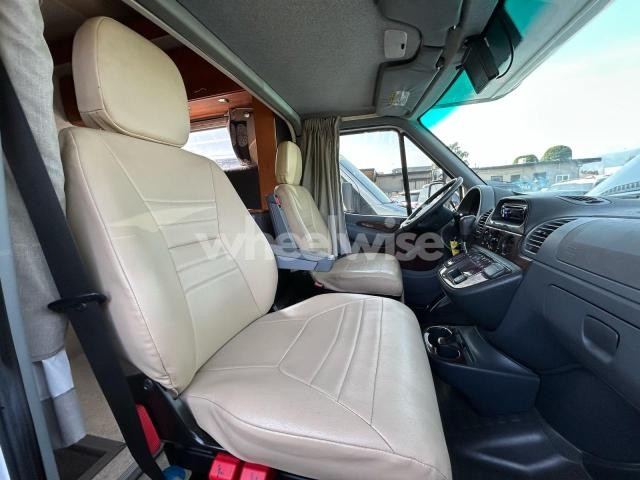 Photo 5 of 2006 DODGE SPRINTER 3 - RVS RV N/A (VIN WDXPD944465938026)